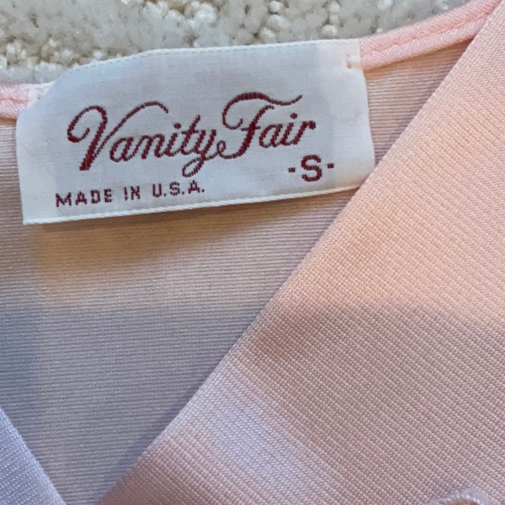 Vanity Fair Vintage Nightgown and Matching Robe - Size Small - Picture 9 of 15